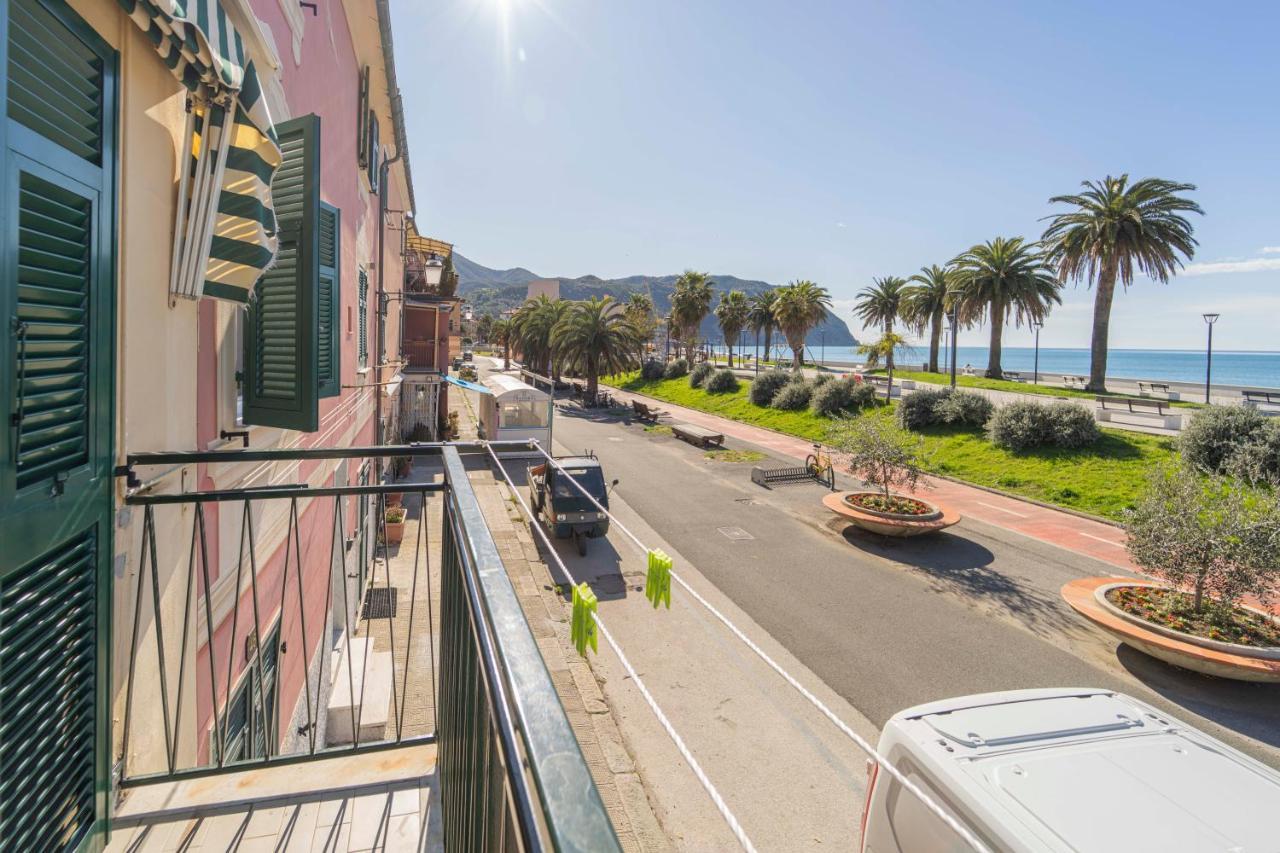 شقة 105 - La Casa Di Jacopo, Fronte E Vista Mare In Centro A Riva Trigoso, 20 Metri Dalla Spiaggia سيستري ليفانتي المظهر الخارجي الصورة